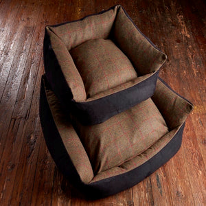 100% Wool Tweed Premium Dog Bed